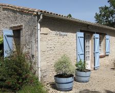 France Nouvelle-Aquitaine Barzan vacation rental compare prices direct by owner 4299555