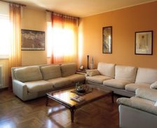Italy Lombardia Milano vacation rental compare prices direct by owner 5174657