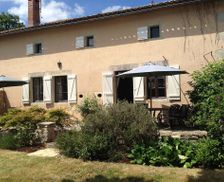 France Nouvelle-Aquitaine Vieux-Ruffec vacation rental compare prices direct by owner 5107168