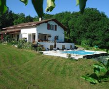 France Nouvelle-Aquitaine Saint-Pierre-D'irube vacation rental compare prices direct by owner 4806229