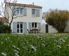 France Nouvelle-Aquitaine La Rochelle vacation rental compare prices direct by owner 4687882