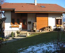 France Auvergne-Rhône-Alpes Mercury vacation rental compare prices direct by owner 3993712