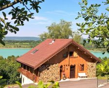 France Bourgogne-Franche-Comté Clairvaux-Les-Lacs vacation rental compare prices direct by owner 4142418