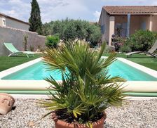 France Provence-Alpes-Côte-D’Azur Maubec vacation rental compare prices direct by owner 4223812