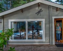 Canada British Columbia Quadra Island vacation rental compare prices direct by owner 3026199