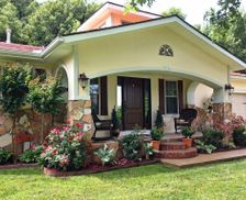 United States Arkansas Springdale vacation rental compare prices direct by owner 1238188