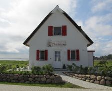 Germany Rügen Breege vacation rental compare prices direct by owner 5073470