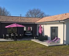 France Nouvelle-Aquitaine Gastes vacation rental compare prices direct by owner 3941198