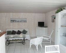 France Nouvelle-Aquitaine Lège-Cap-Ferret vacation rental compare prices direct by owner 3876650