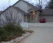 United States Missouri Osage Beach vacation rental compare prices direct by owner 1299929