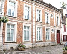 France Hautes-De-France Montreuil vacation rental compare prices direct by owner 4110842