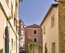 Italy Liguria Castelnuovo Magra vacation rental compare prices direct by owner 3930154