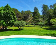France Occitanie Pujaut vacation rental compare prices direct by owner 4165816