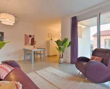 Italy Lombardia Maccagno con Pino e Veddasca vacation rental compare prices direct by owner 29929824