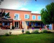 France Occitanie Beaucaire vacation rental compare prices direct by owner 4025686
