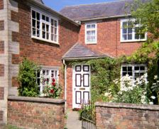 United Kingdom England Steeple Ashton vacation rental compare prices direct by owner 4379855