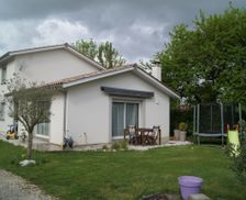 France Nouvelle-Aquitaine Le Haillan vacation rental compare prices direct by owner 4099826