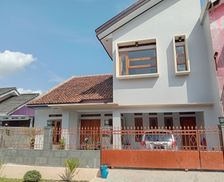 Indonesia West Java Kuningan vacation rental compare prices direct by owner 6670041