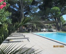 France Provence-Alpes-Côte d'Azur Noves vacation rental compare prices direct by owner 6460480