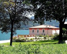 Italy Lombardy Pianello del Lario vacation rental compare prices direct by owner 6438286