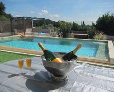 France Occitanie Villeneuve-lès-Avignon vacation rental compare prices direct by owner 4474496