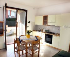 Italy Emilia-Romagna Lido delle Nazioni vacation rental compare prices direct by owner 4183617