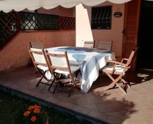 Italy Toscana CINQUALE vacation rental compare prices direct by owner 6565448