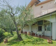 Italy Tuscany Marina di Massa vacation rental compare prices direct by owner 26607700