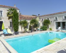 France New Aquitaine St Porchaire vacation rental compare prices direct by owner 4547219