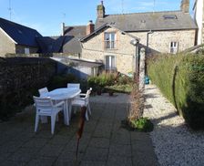 France Pays de la Loire Gorron vacation rental compare prices direct by owner 4027412