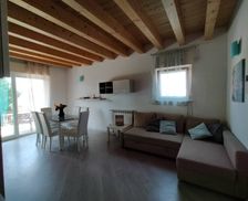 Italy Lazio Fiumicino vacation rental compare prices direct by owner 4530282