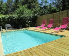 France Bouches-du-Rhône Rousset vacation rental compare prices direct by owner 5279404