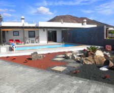 Spain Las Palmas Playa Blanca, Yaiza vacation rental compare prices direct by owner 5052776