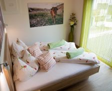 Austria Tyrol Ehenbichl vacation rental compare prices direct by owner 4398023