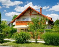 Hungary  Balatonmariafurdo vacation rental compare prices direct by owner 26580584