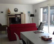 France Vendée Jard-sur-Mer vacation rental compare prices direct by owner 4309733