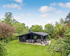 Denmark Capital Region of Denmark Dronningmølle vacation rental compare prices direct by owner 5038129