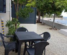 France Corse-du-Sud Sari-Solenzara vacation rental compare prices direct by owner 4452121