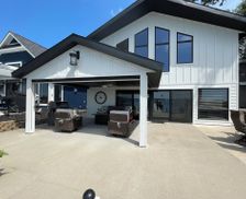 United States Iowa Clear Lake vacation rental compare prices direct by owner 2571626