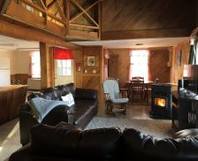 United States Maine Abbot vacation rental compare prices direct by owner 13062606