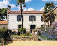 France Vendée la boissiere de montaigu vacation rental compare prices direct by owner 4320629