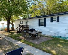 United States Michigan Oscoda vacation rental compare prices direct by owner 2837368