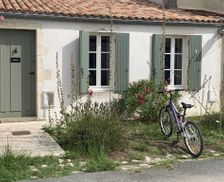 France Charente-Maritime Île-d'Aix vacation rental compare prices direct by owner 4157700