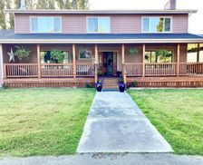 United States California Klamath vacation rental compare prices direct by owner 6671073