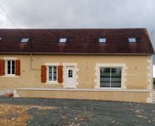 France Sarthe Saint-Calez-en-Saosnois vacation rental compare prices direct by owner 6707119