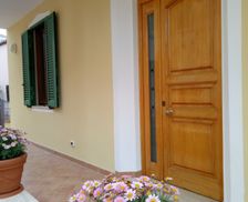 Italy Provincia di Lucca Massarosa vacation rental compare prices direct by owner 5742933