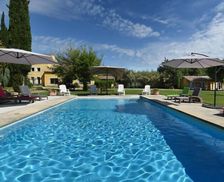 France Provence-Alpes-Côte d'Azur Caderousse vacation rental compare prices direct by owner 26606904