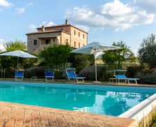 Italy perugia CASTIGLIONE DEL LAGO PG vacation rental compare prices direct by owner 7015008