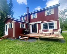 United States Maine Sinclair vacation rental compare prices direct by owner 11016036