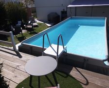 France Charente-Maritime Surgères vacation rental compare prices direct by owner 10337099